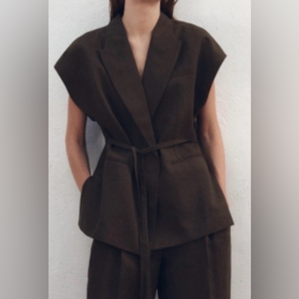 Zara Elegant Brown Women's oversized collar waistcoat -size Lg NWT